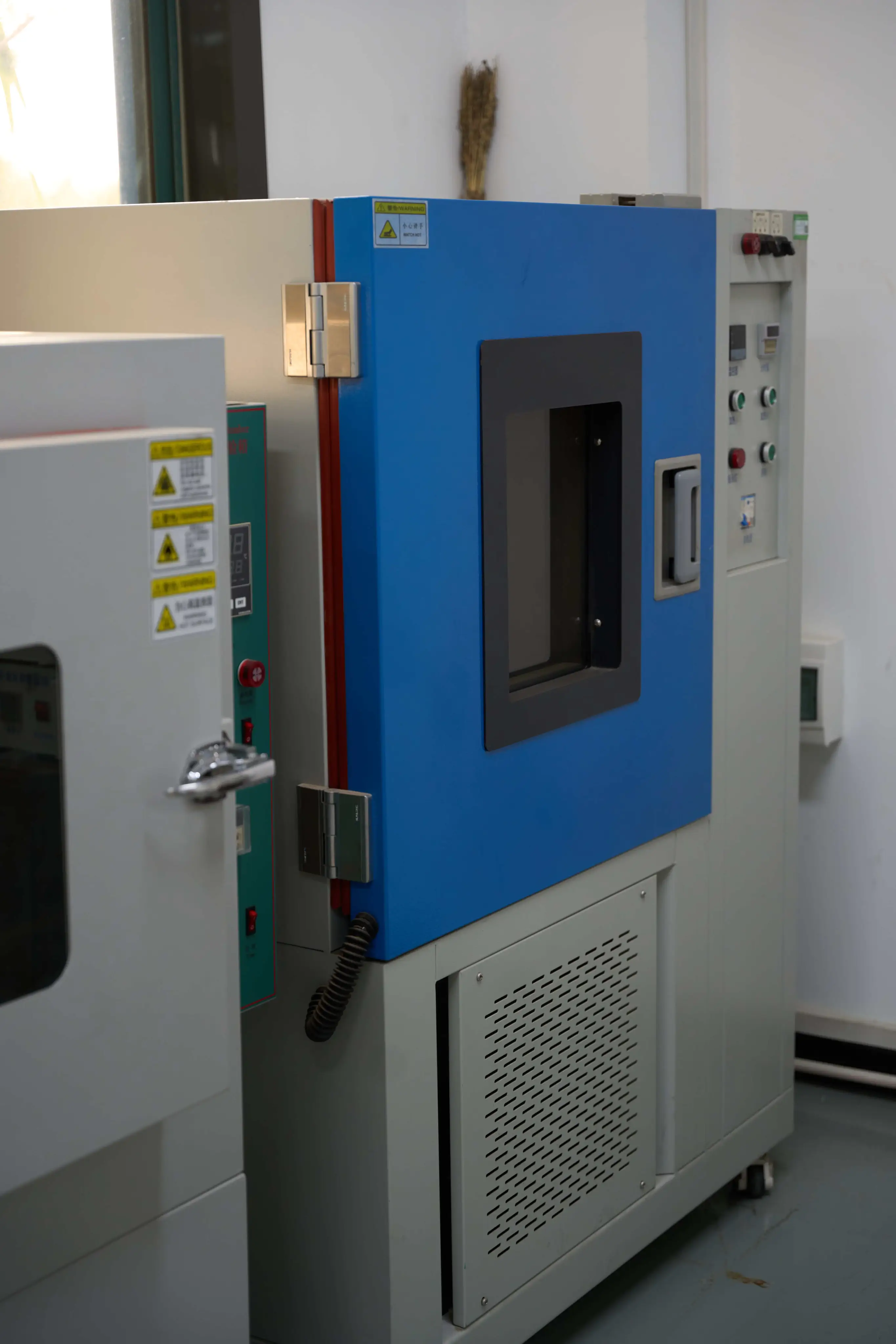 Aging test and Hot Set Test Machine