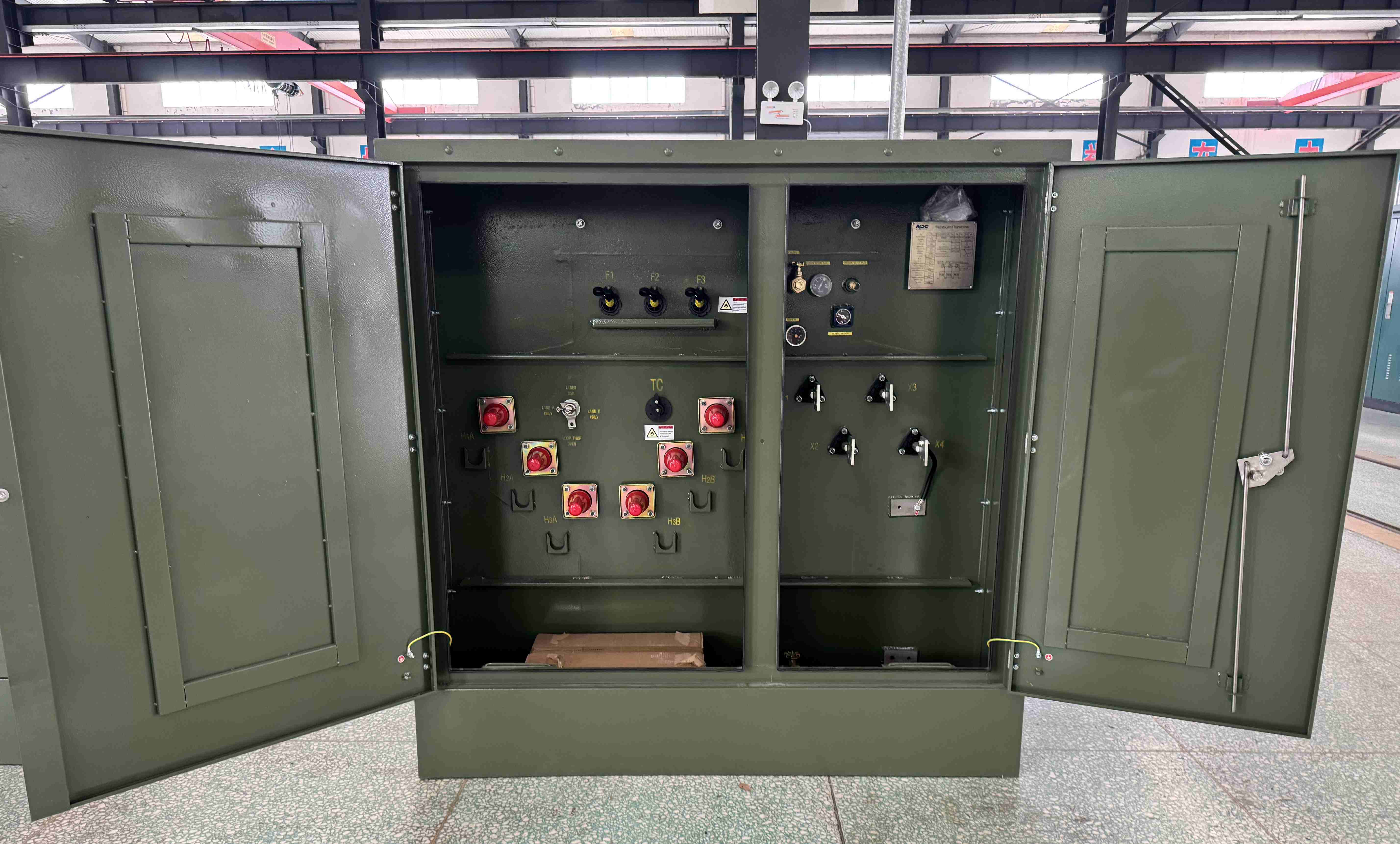 Pad mounted transformers