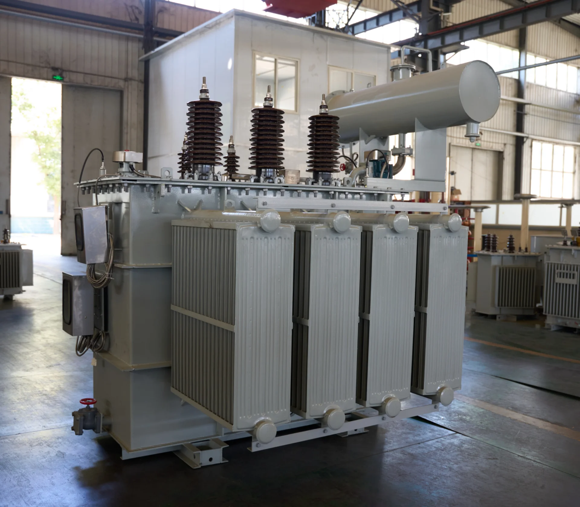 630kVA Three-Phase Oil-Immersed Outdoor Substation Transformer 4